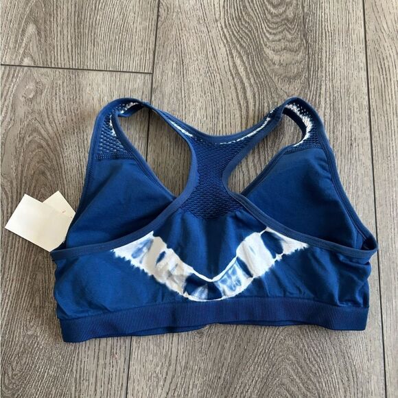 Madden girls Blue and White Tie-Dye Sports Bra - Picture 2 of 3